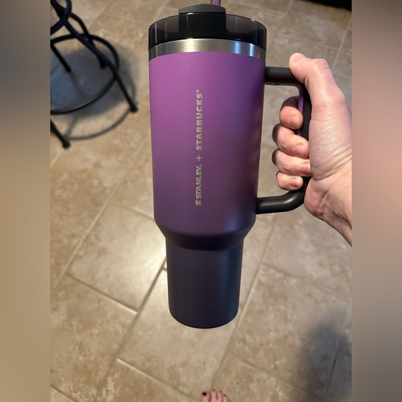 Brand New Never Used limited release Starbucks x Stanley Taiwan 40oz - Picture 2 of 3